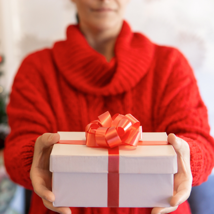 Thoughtful Gift Ideas for Friends: Personalized Presents They’ll Love