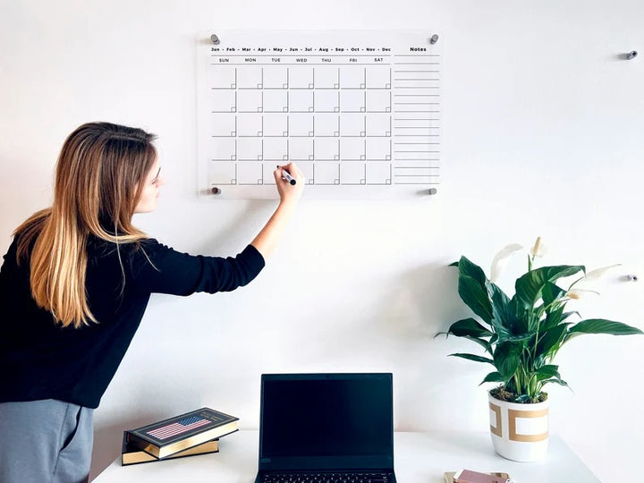 Monthly Wall Calendar with Custom Side Header